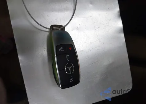 2025 Mercedes-Benz Cla 250 Coupe 4Matic z USA, uszkodzony, nr VIN W1K5J4HB9SN490952